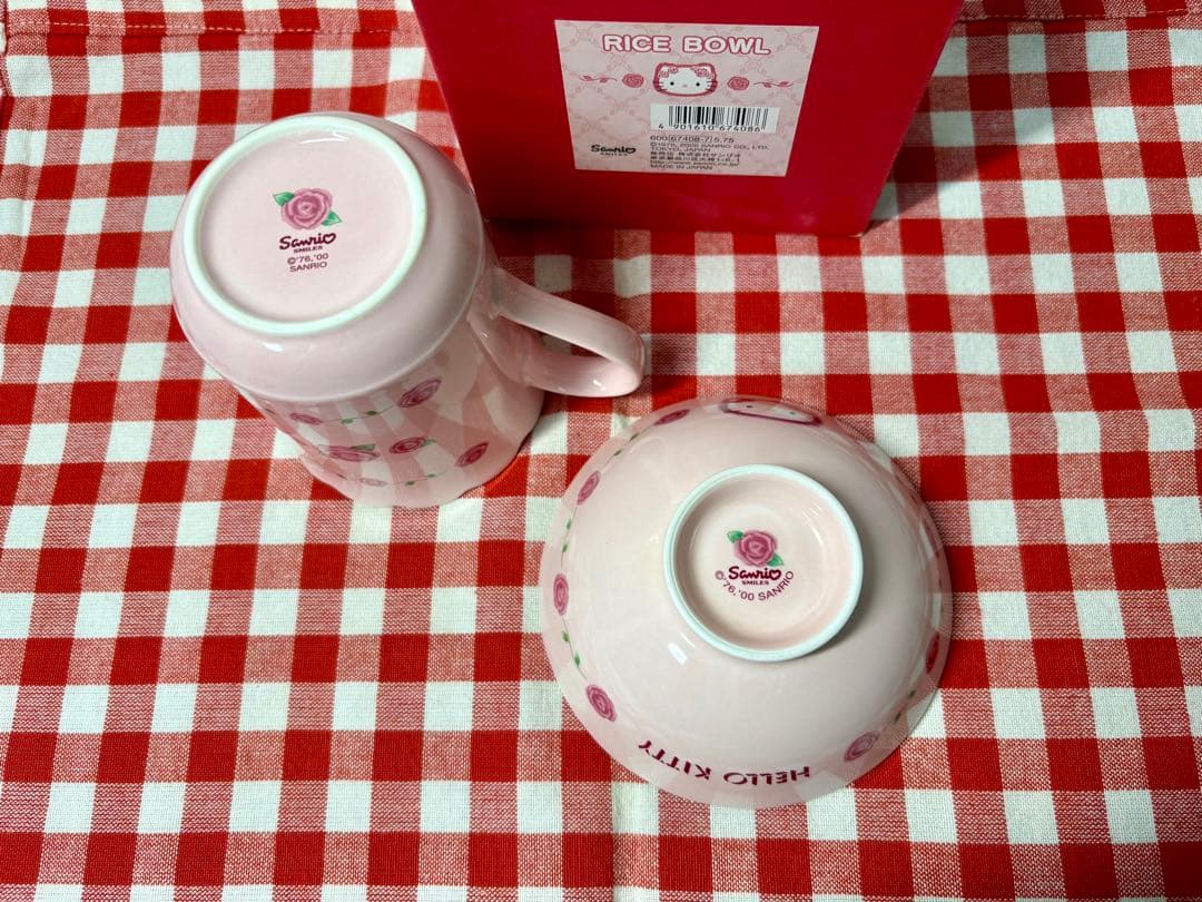 当時物　2000年　サンリオ　ハローキティ　バラキティ　薔薇　マグカップ　お茶碗