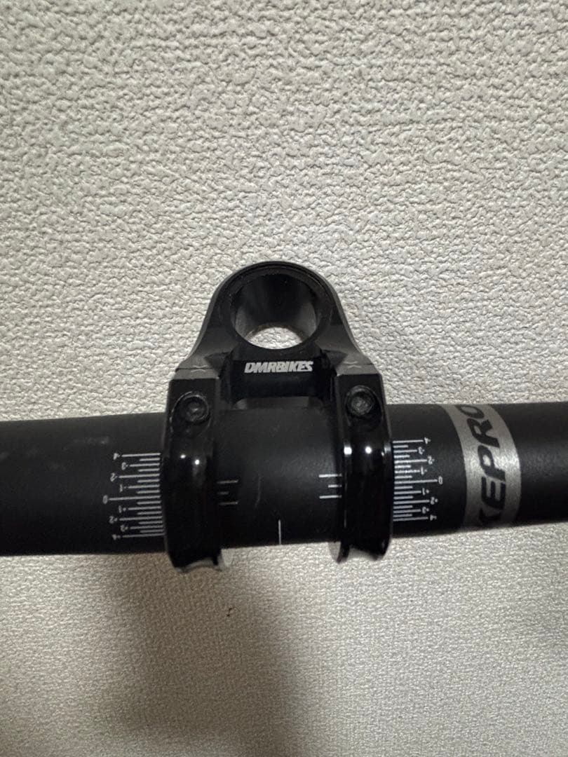 DMR Bikes ハンドルバー 800mm ブラック