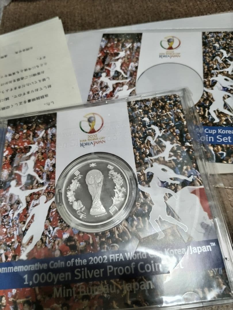 極レア〛印刷ミスの日韓W杯千円銀貨と5百円硬貨セット2点【造幣局謝罪
