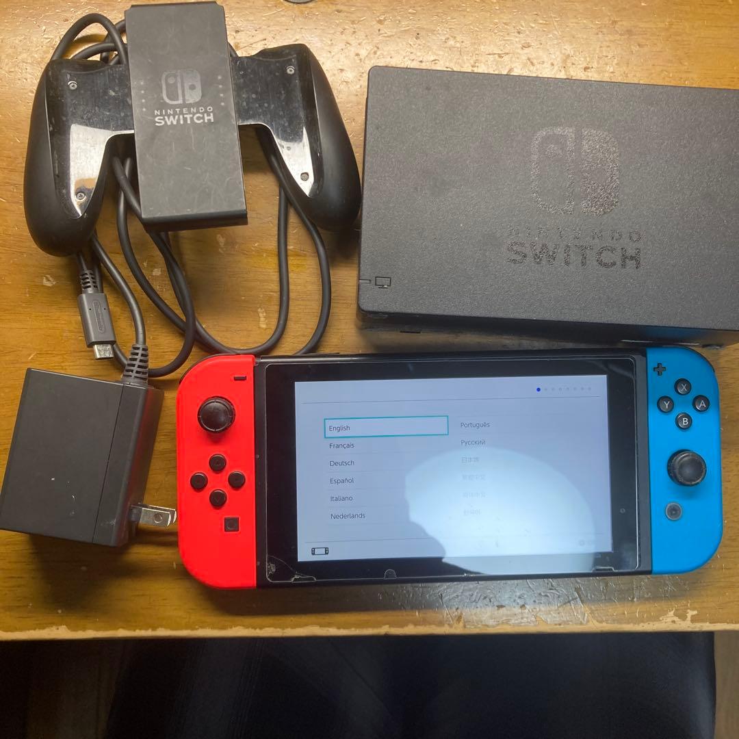 Nintendo Switch 赤・青 本体 画面フィルムひびあり - メルカリ