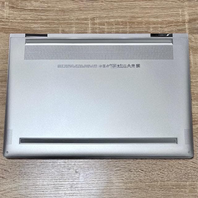 《ほぼ未使用級》2in1コンバーチブル！タッチパネル！HP Spectre