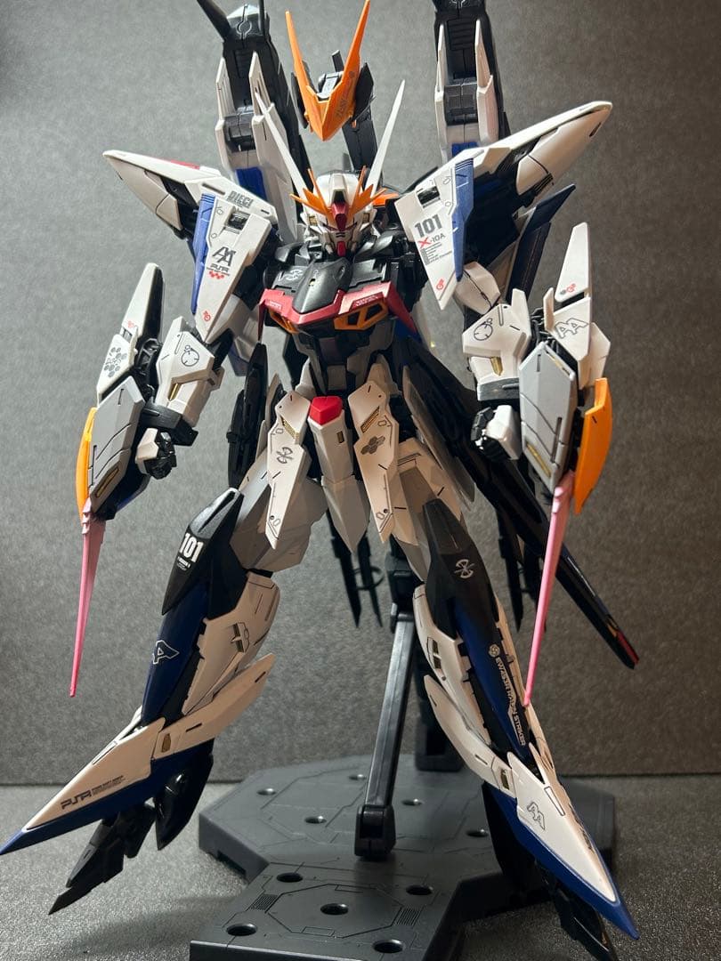 MG エクリプスガンダム&ライジンストライカー フリーダムカラー 完成品