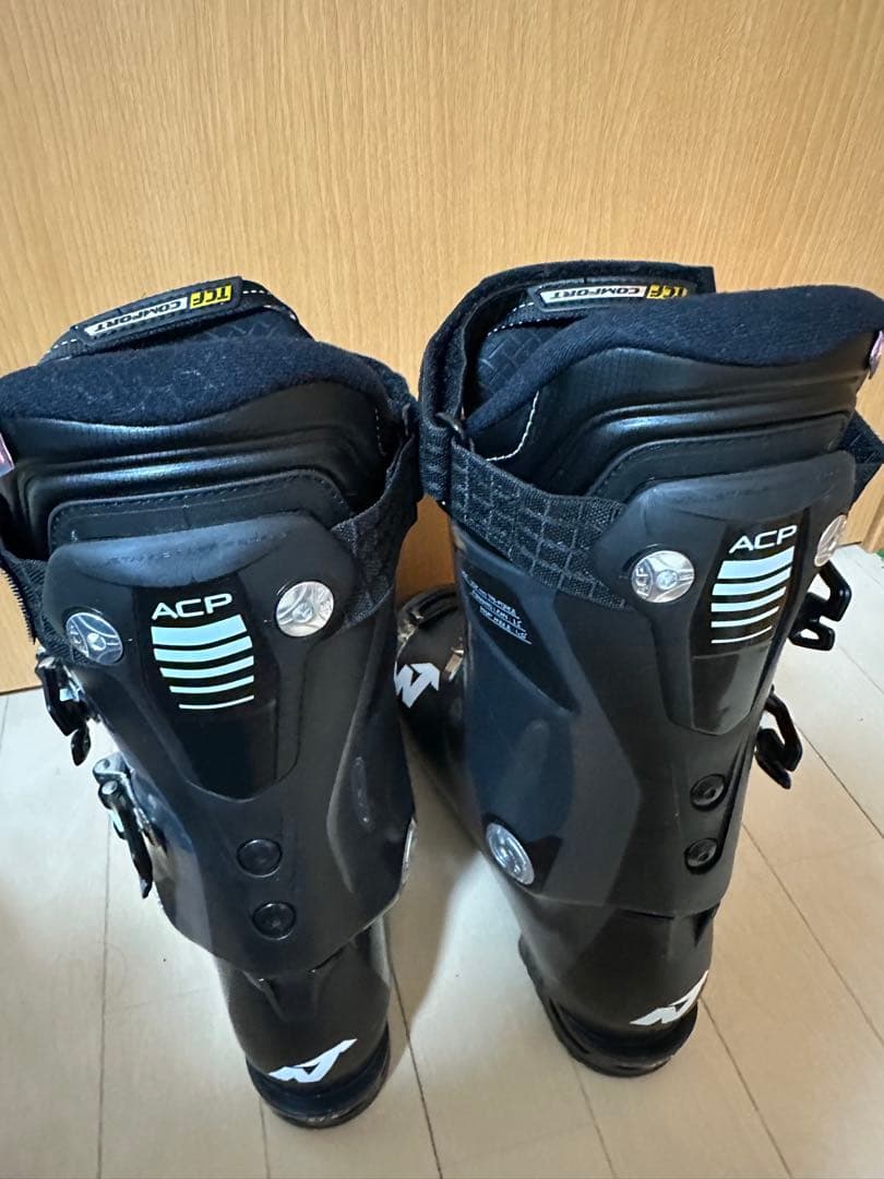 Nordica スキーブーツ ACPシステム　27.5cm 未使用品(試着のみ)