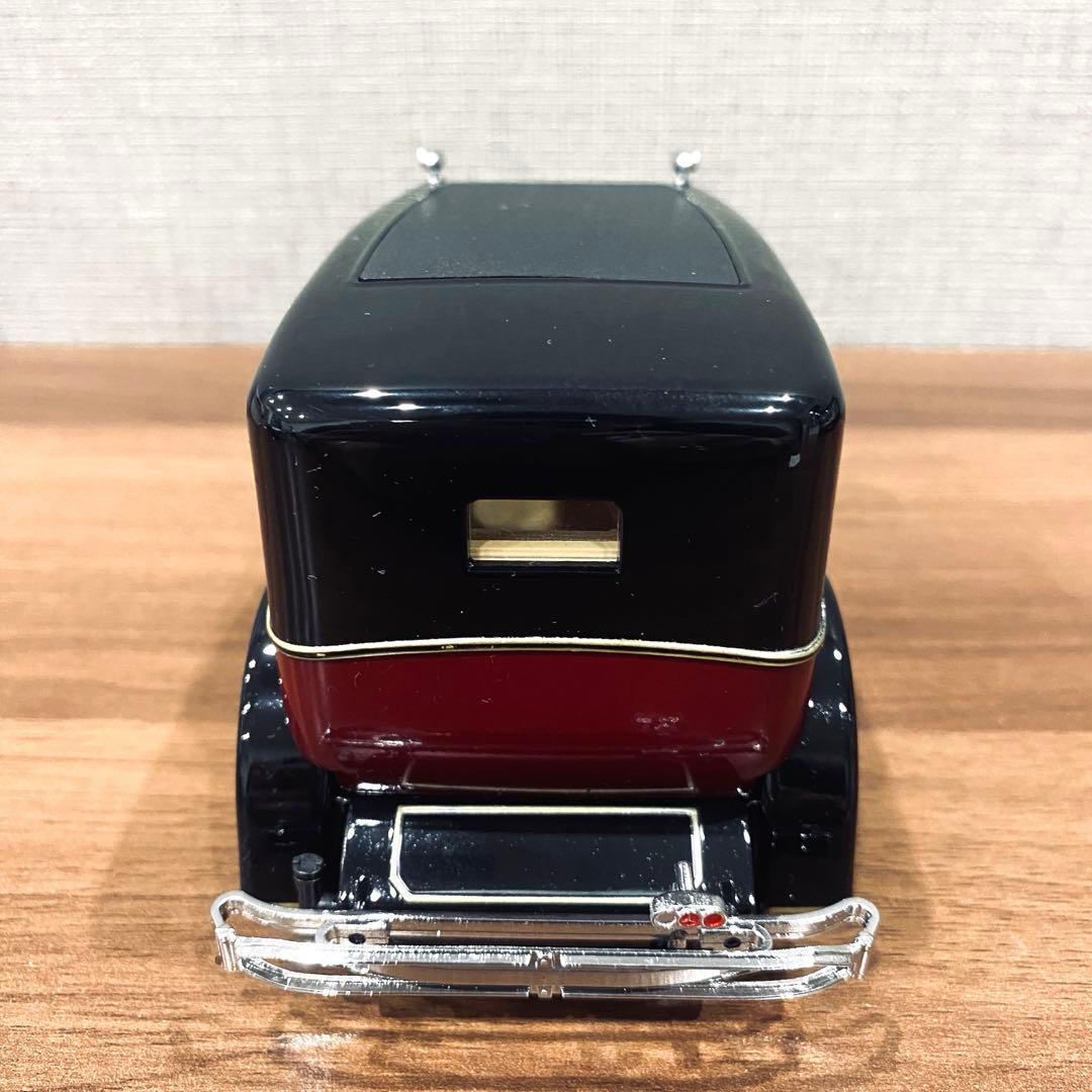 【天皇陛下】の旧御料車 1935型メルセデス・ベンツ770菊紋付き60年記念