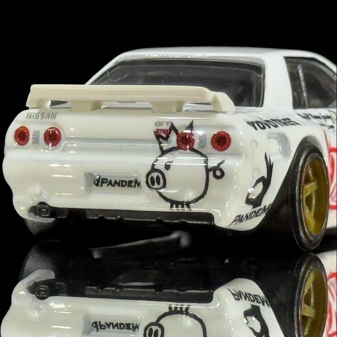 ホットウィール《 パンデム スカイライン GT-R R32 *ロケバニ 》開封品