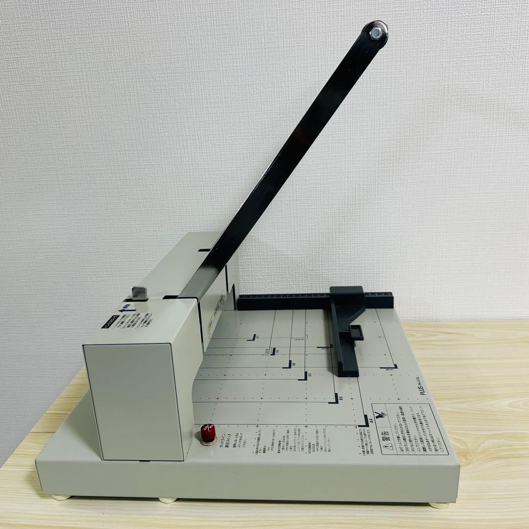 手動 断裁機 PLUS PK-513L A4対応 - メルカリ