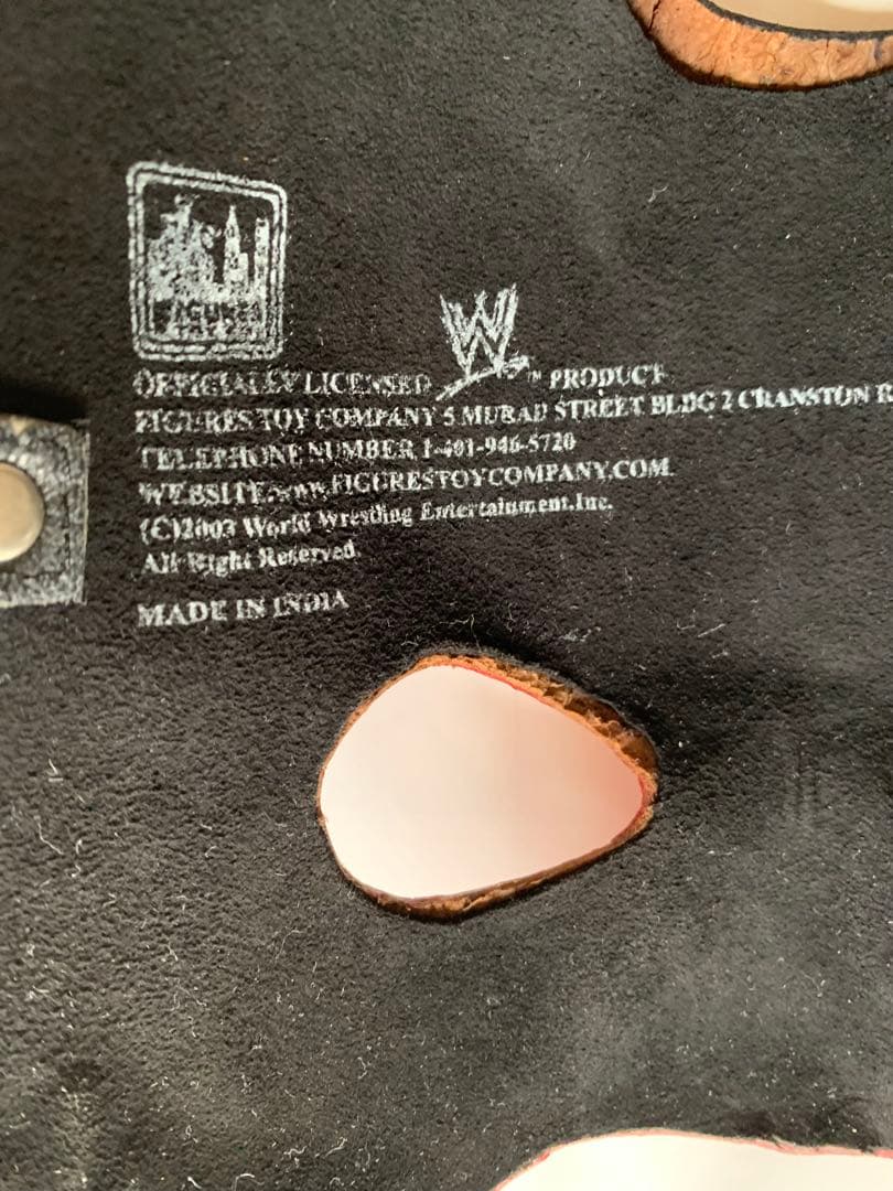 WWE ケイン レプリカ マスクFigures Toy Company