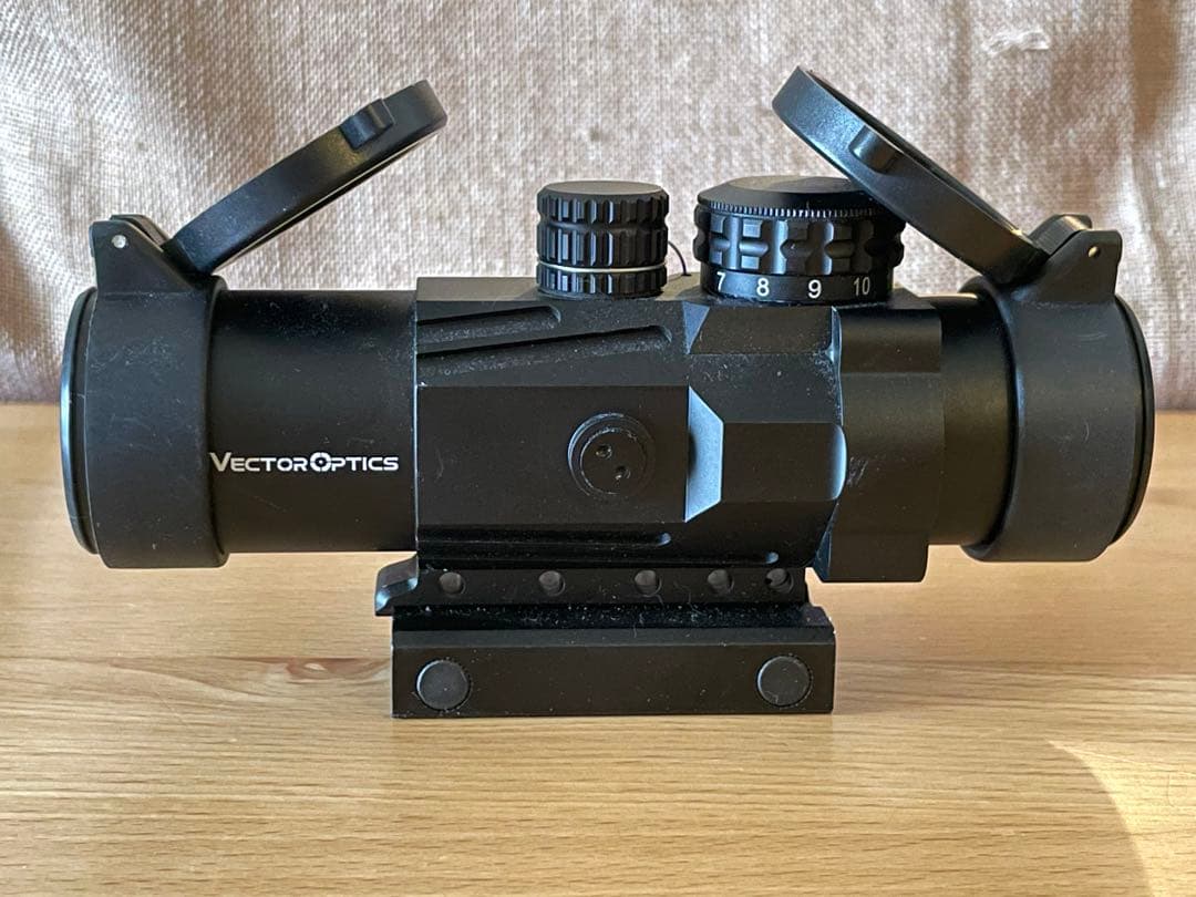 VECTOROPTICS CALYPOS 3X32 スコープゲーム未使用品