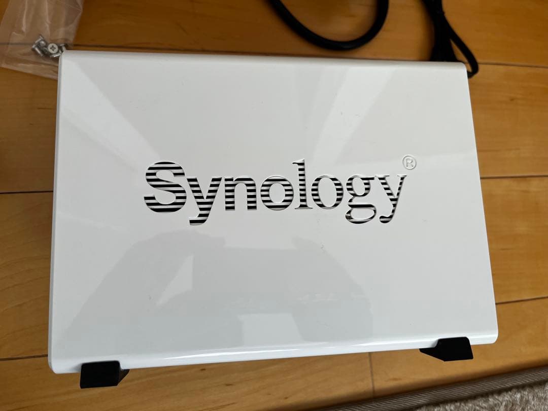 動作確認済】Synology DS218j 2ベイ NAS 付属品有・禁煙環境 - メルカリ