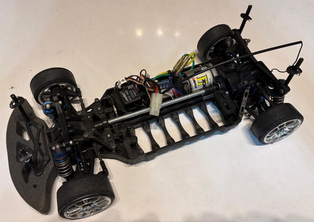 ヨコモ ドリフトパッケージ GT-Rボディ　1/10　受信機無　パーツ有