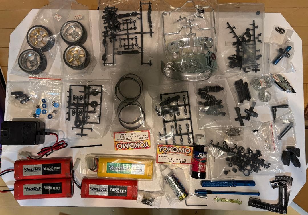 ヨコモ ドリフトパッケージ GT-Rボディ　1/10　受信機無　パーツ有