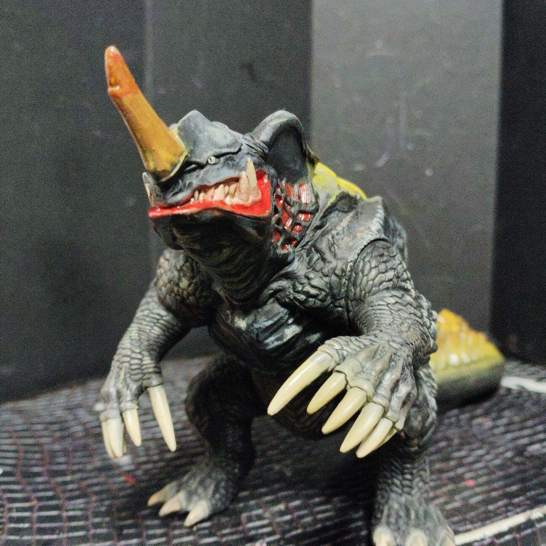 ウルトラ怪獣DXシンネロンガ.シンガボラ（ムービーモンスター）