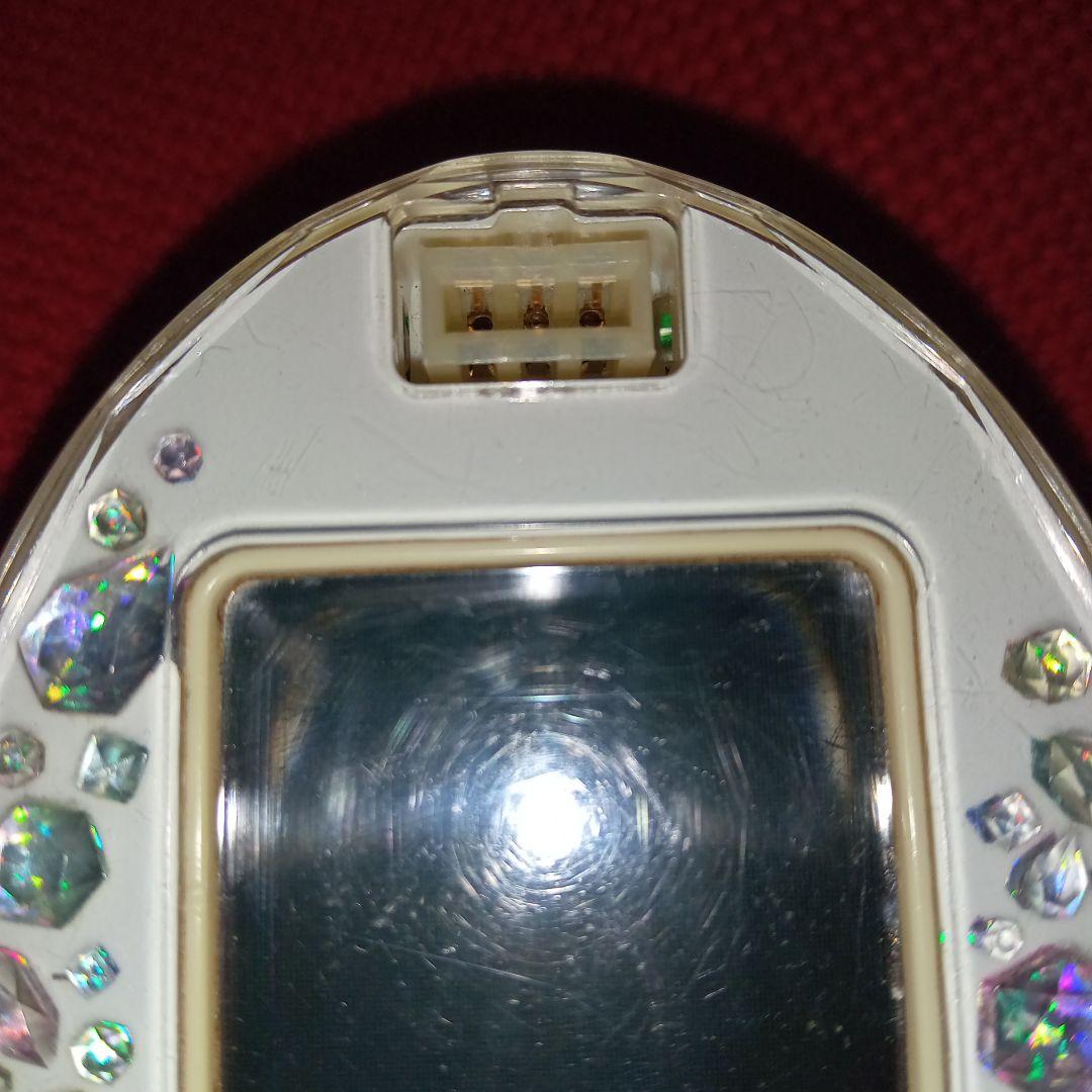 たまごっちP's ホワイト たまデコピアス付き - メルカリ