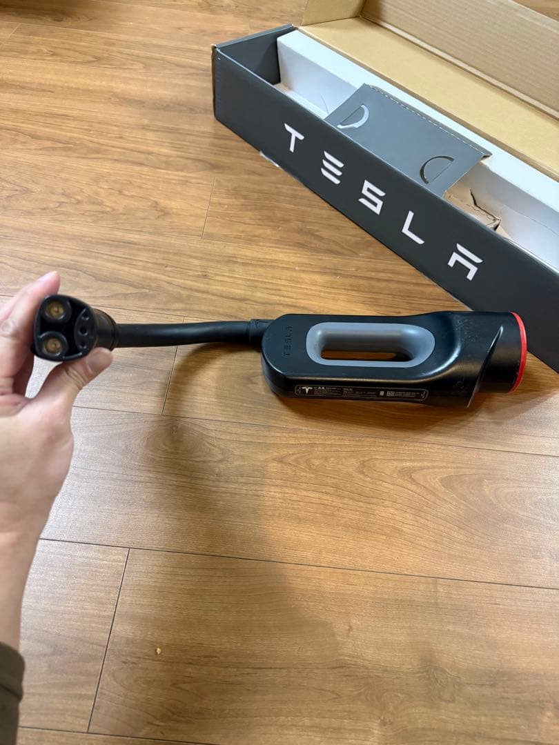 TESLA CHAdeMO アダプター｜動作確認済み・中古 - メルカリ