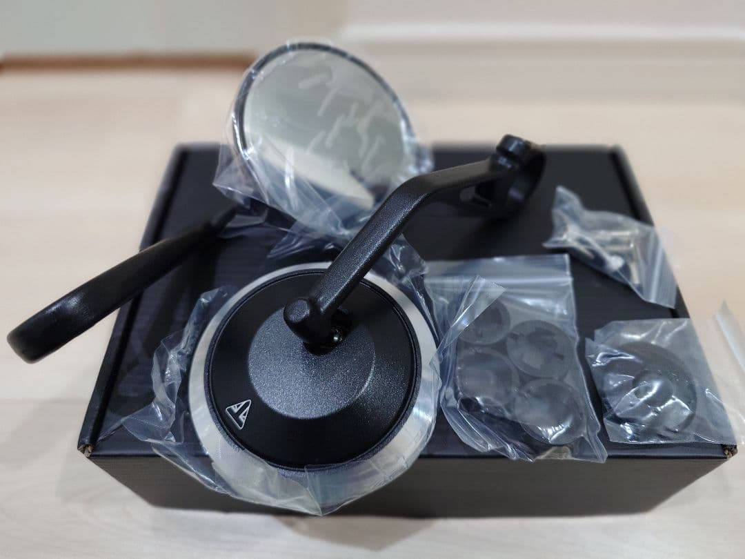 【新品 未使用】トライアンフ バーエンドミラー バーエンドミラー トライアンフ TRIUMPH スピードトリプル CNCアルミ製