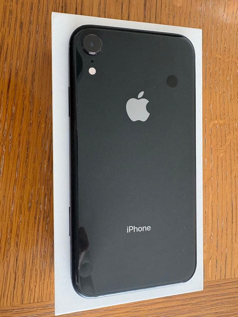 iPhone XR ブラック 本体 64GB SIMフリー - メルカリ