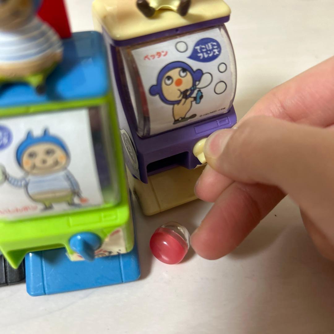 でこぼこフレンズ ガチャガチャフィギュア あなくま - メルカリ