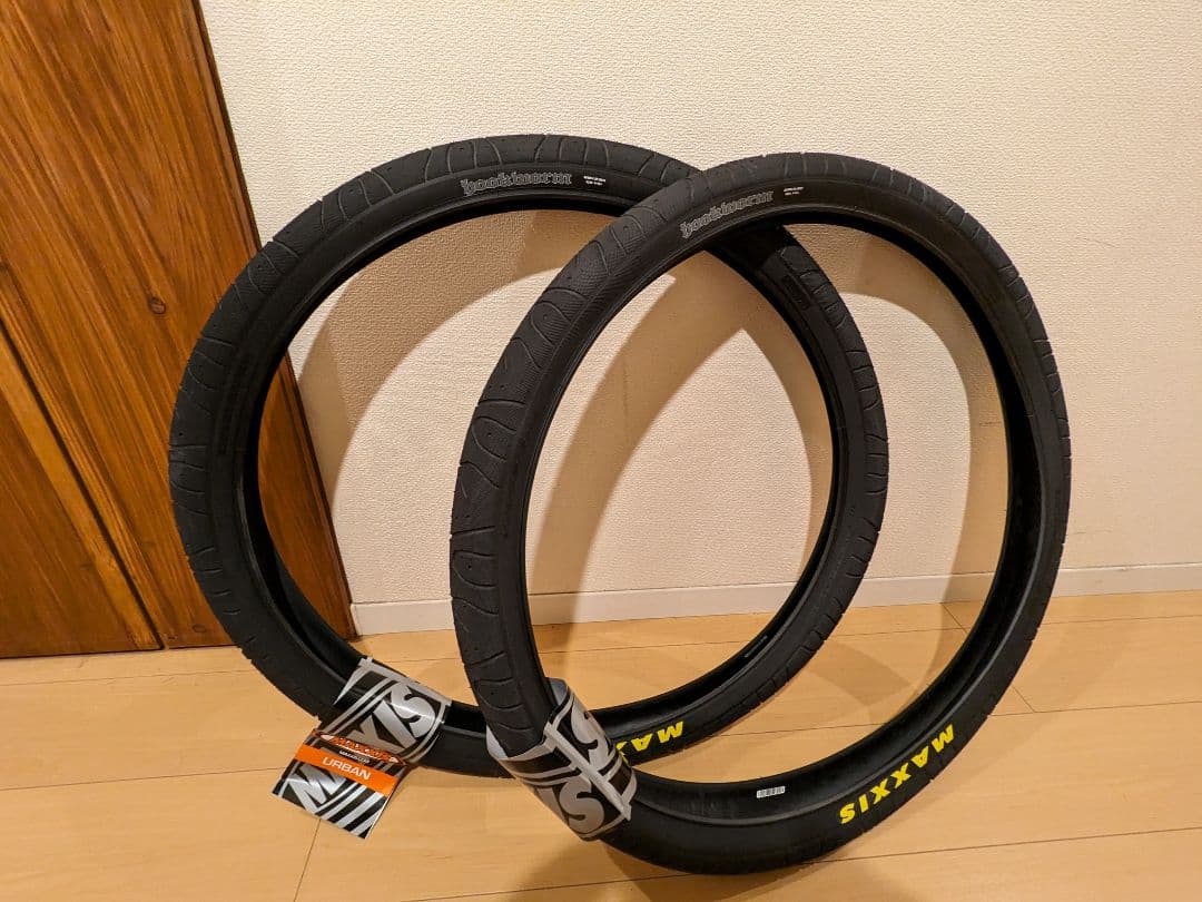 マキシス フックワーム ワイヤードタイヤ 29x2.50インチ 2本セット