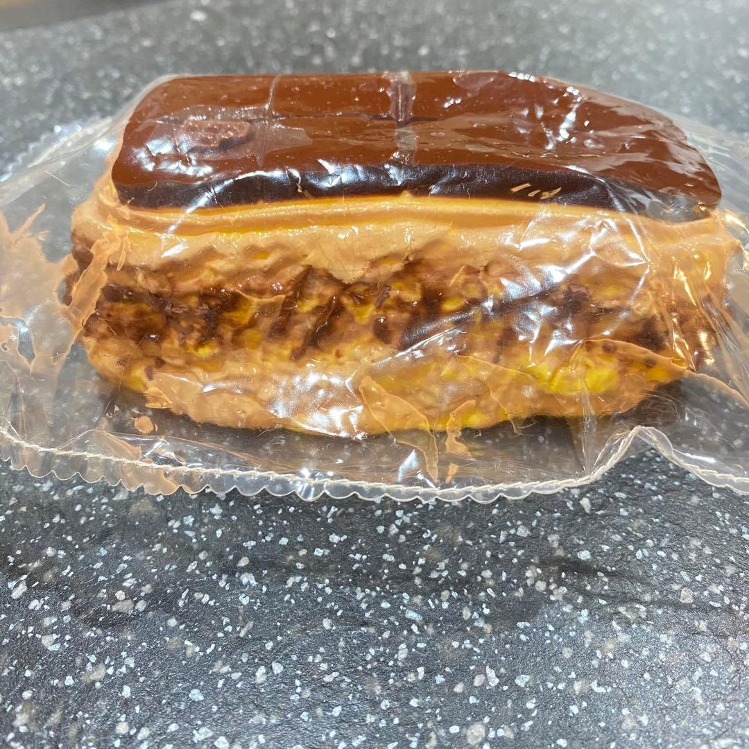 kikisquishy 板チョコトースト 生クリーム スクイーズ M - メルカリ