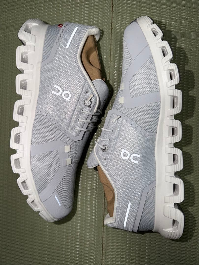 靴 [ On Cloud 6 26.5cm ]