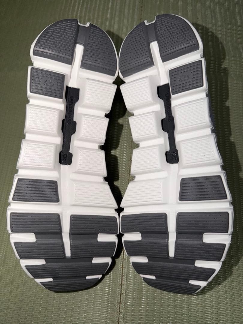 靴 [ On Cloud 6 26.5cm ]