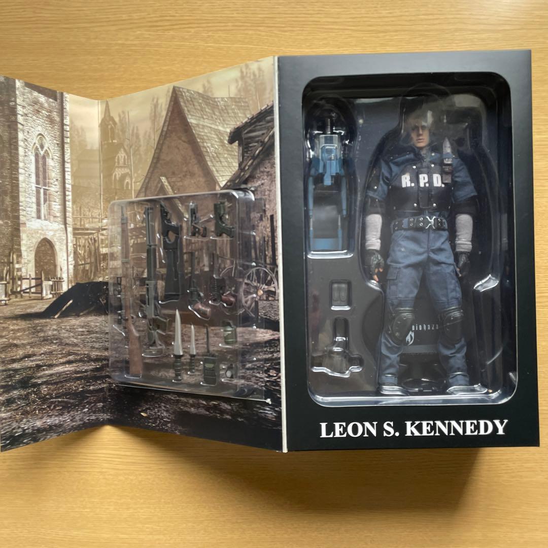 ホットトイズ　バイオハザード4 LEON S. KENNEDY