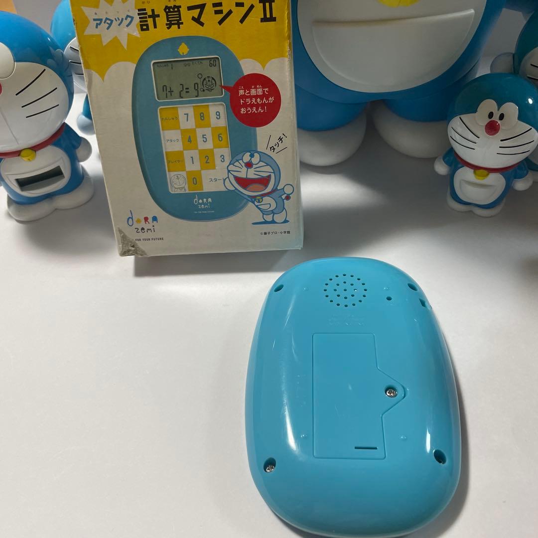 色々なドラえもんグッズ ボックス　ハンカチ　ファイル　フィギュアなど　匿名配送