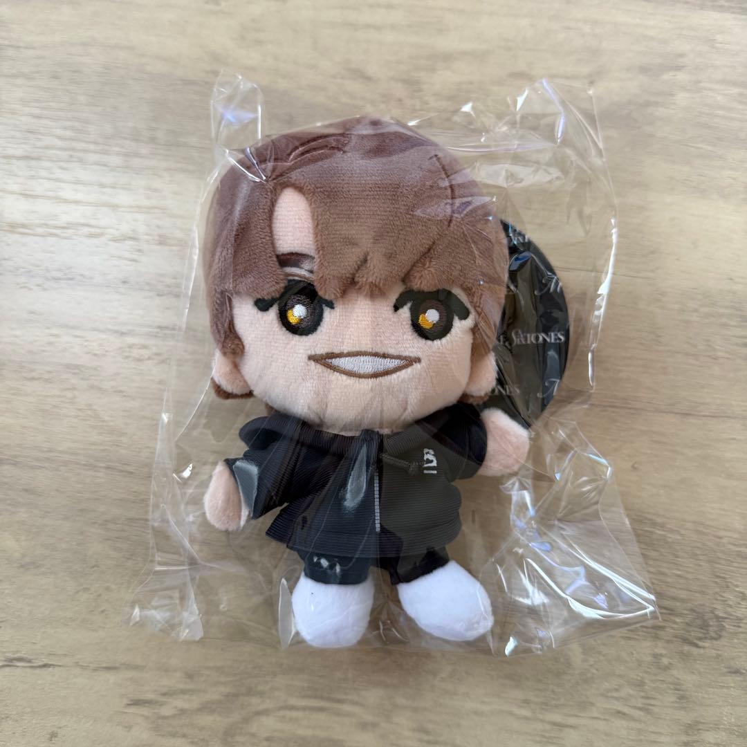 SixTONES 手つなぎストぬい 髙地優吾 MILESixTONES - メルカリ