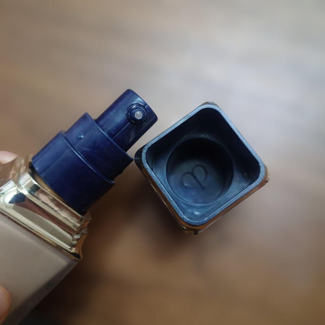 クレドポーボーテ タンフリュイドエクラ マット オークル10 - メルカリ