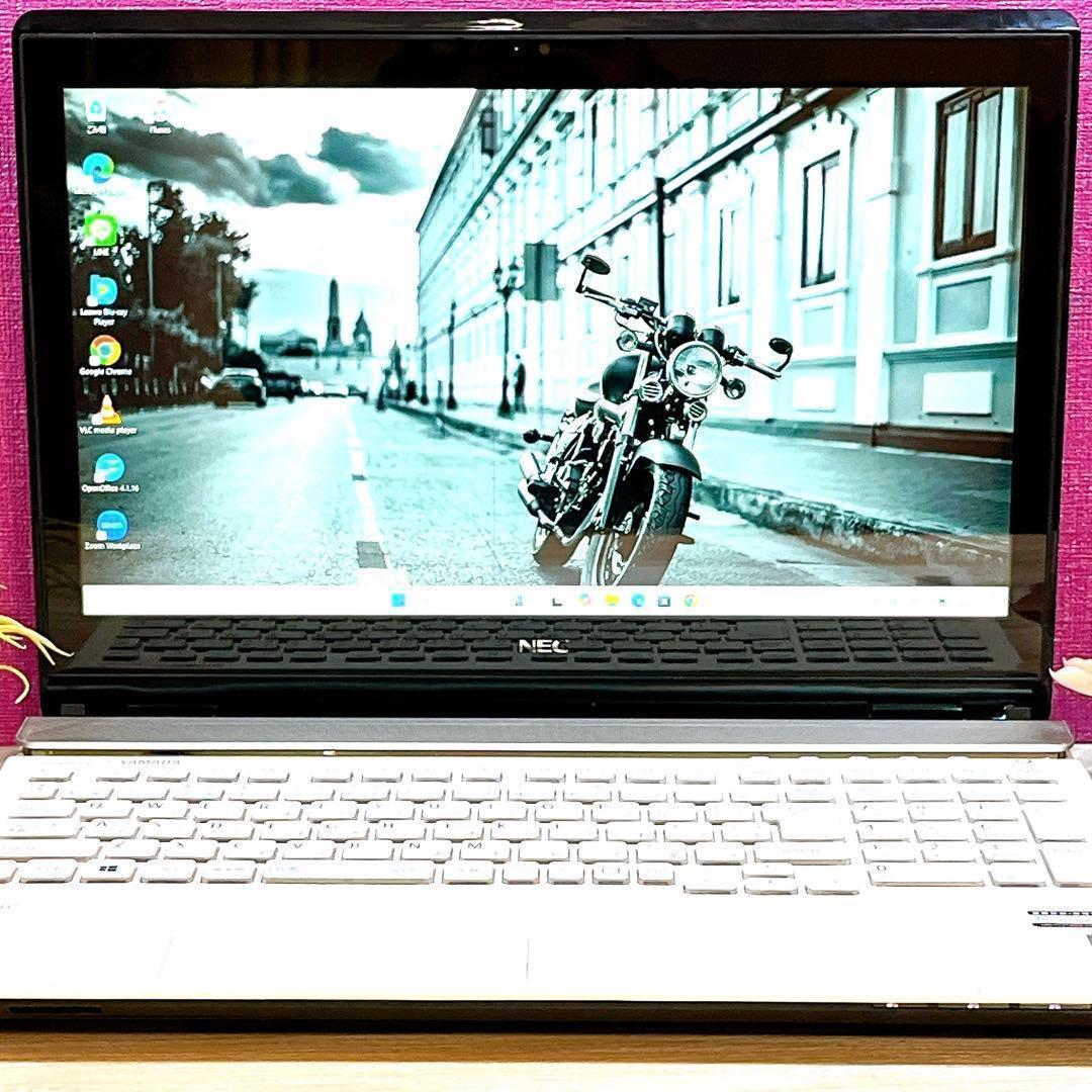 Corei7✨8GB✨タッチパネル✨すぐ使えるノートパソコン✨ブルーレイ