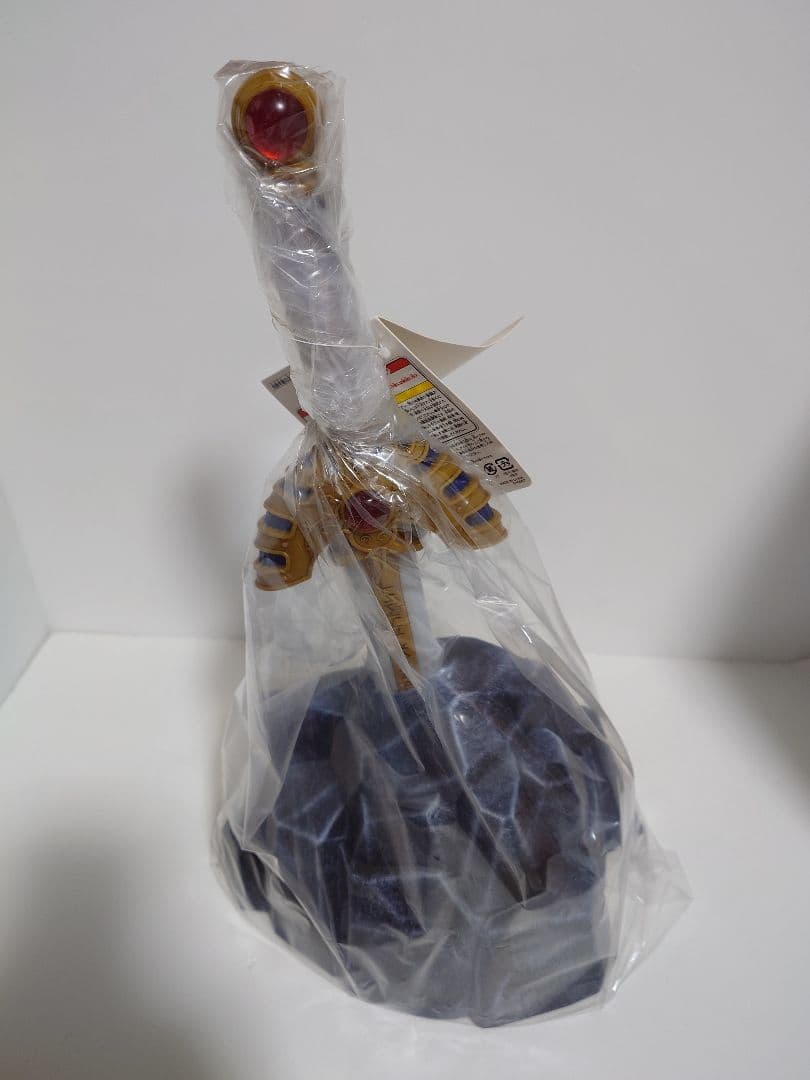 ドラゴンクエストアイランドふくびき 伝説の勇者賞 ロトの剣岩台座付き