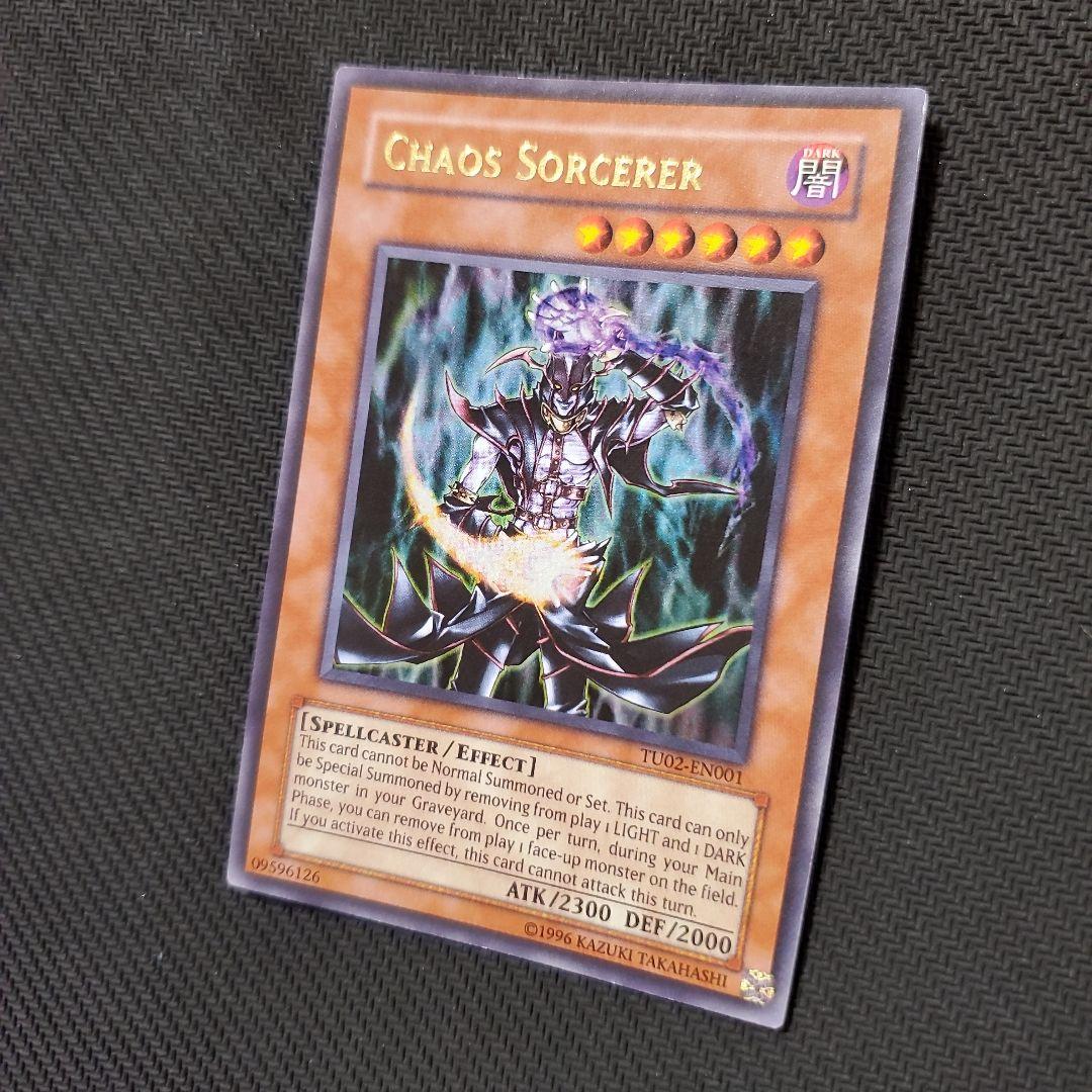 遊戯王　カオスソーサラー　英語版TU02　ウルトラレア　四つ目個体　上品質保存品