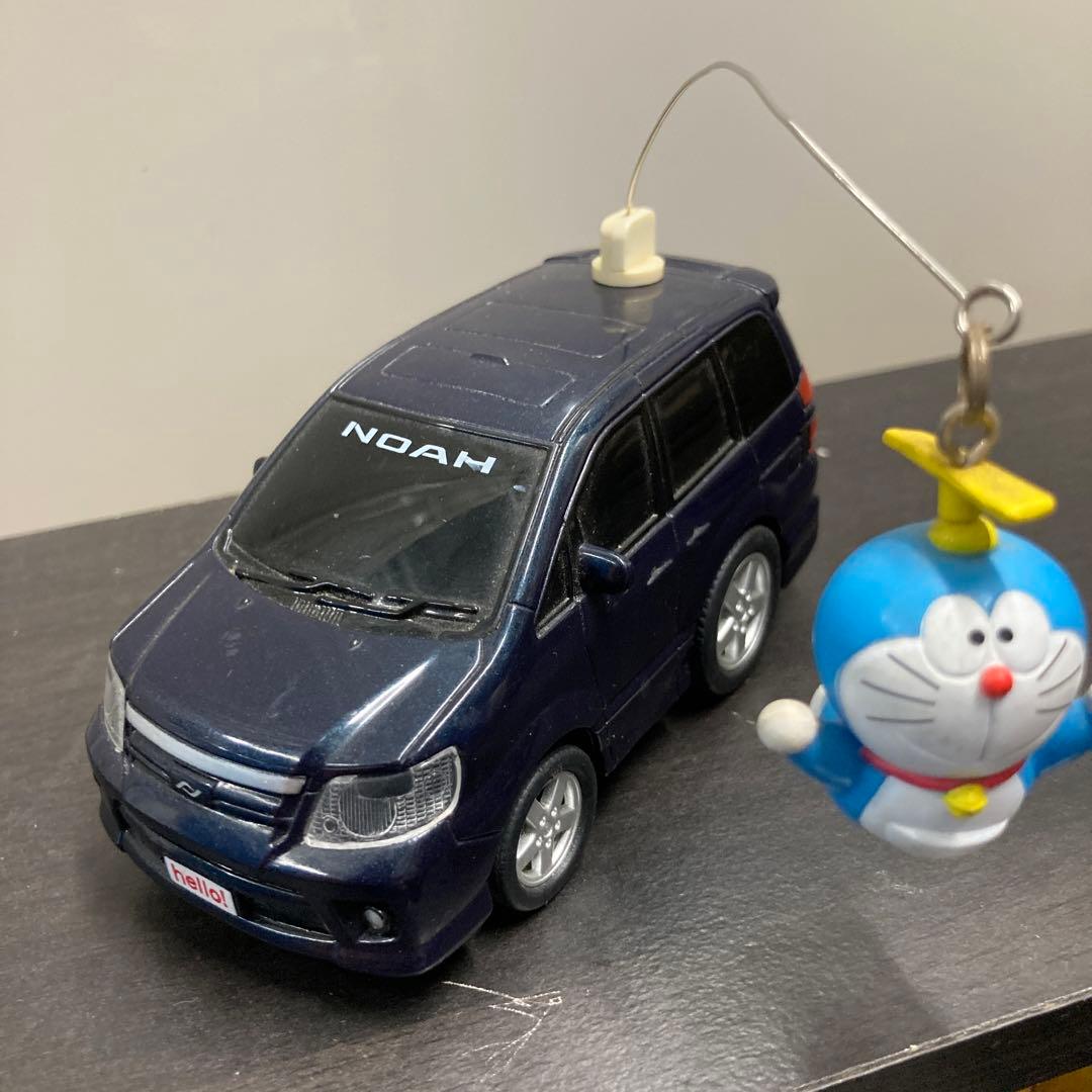 最終値下げ】プルバックカー TOYOTA NOAH × ドラえもん - メルカリ