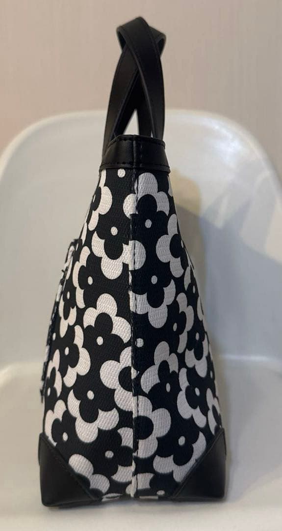 とね様専用】パーリーゲイツ ジオメトリック フラワー柄 カートバッグ