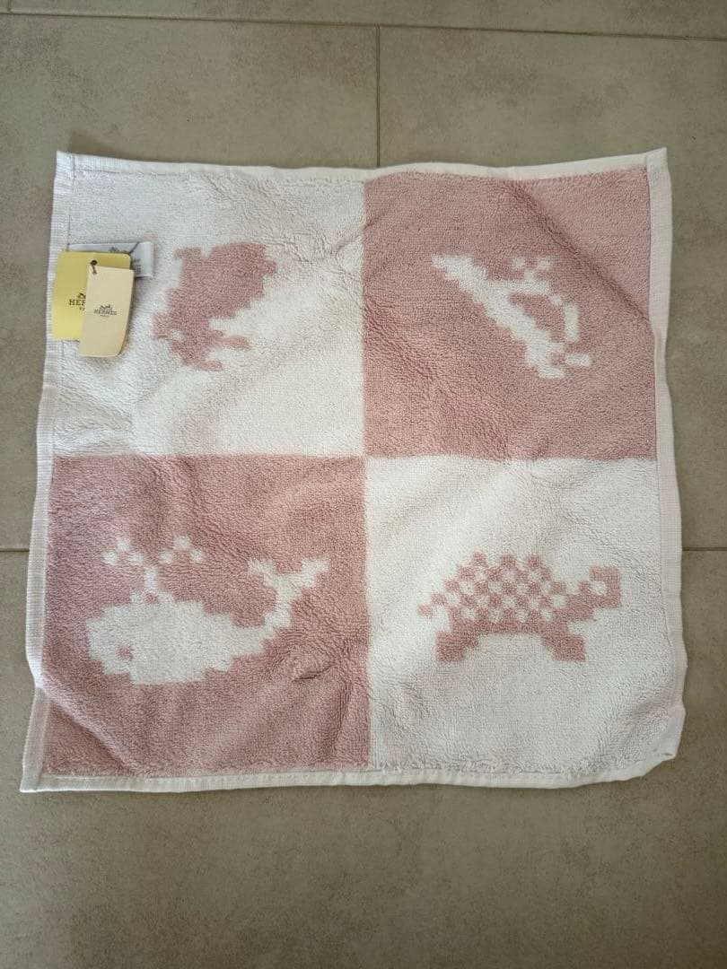 箱無し』未使用⭐︎HERMES ハンカチタオル2枚セット 動物柄 ピンク
