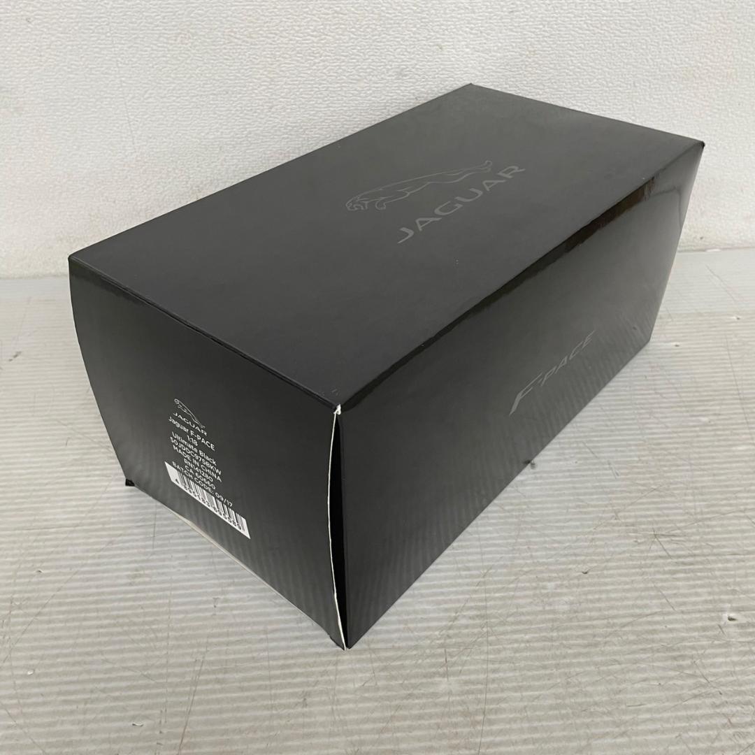 JAGUAR F-PACE アルティメットブラック 1/18ミニカー Y0966
