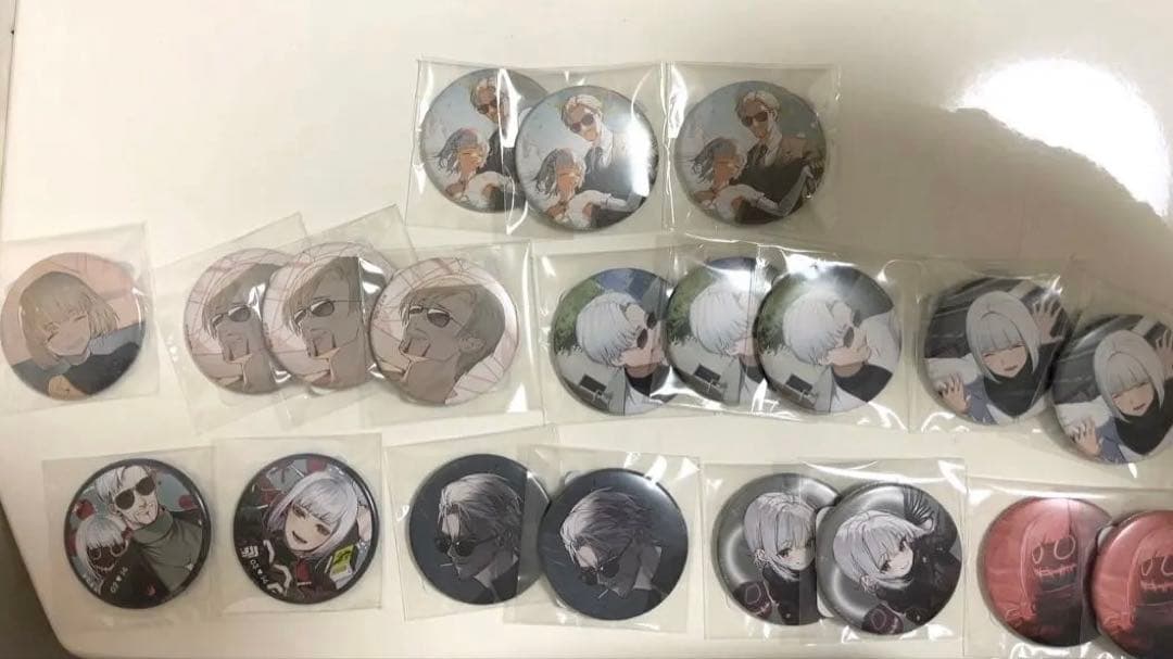 ヴァンねねくじ D賞 箔押しコレクションカード E賞 缶バッジ - メルカリ