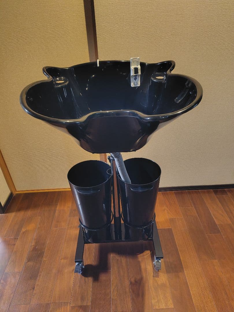 シャンプー台　移動式　持ち運びOK 移動式シャンプー台 Heat 折り畳み式 保温ヒーター付 高さ87.8 幅72.6