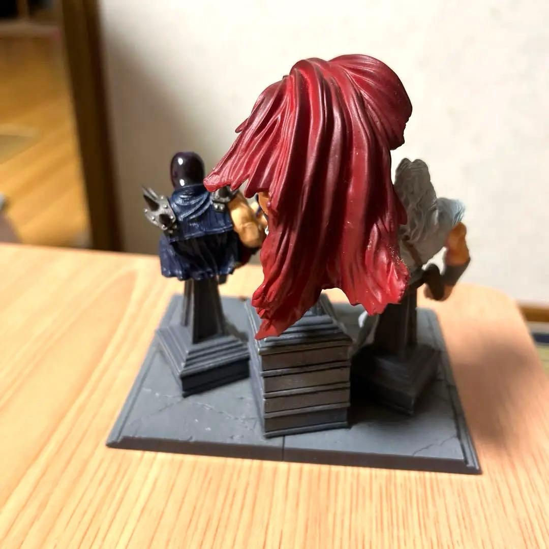 海洋堂 北斗の拳 胸像 北斗四兄弟 ケンシロウ ラオウ トキ ジャギ 4体