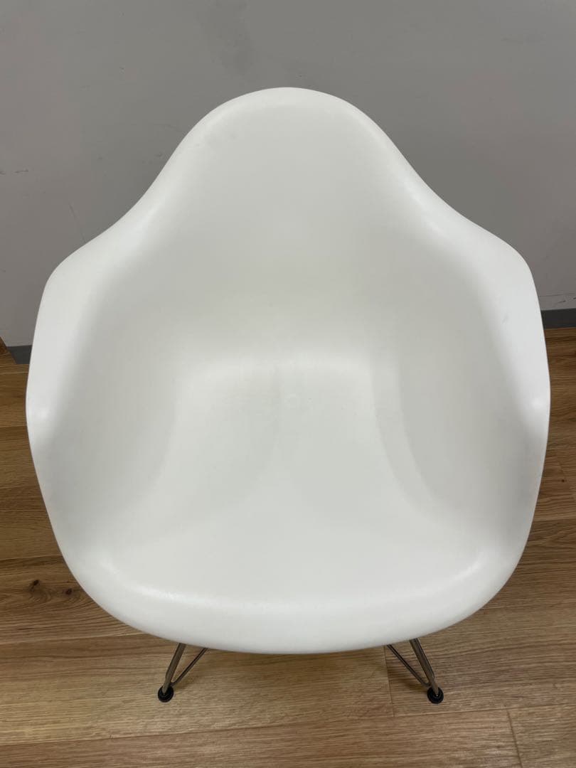 《正規品》イームズ プラスチックシェルアームチェア1（ホワイト）