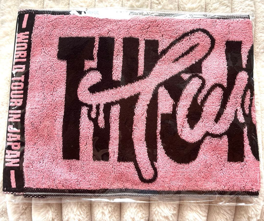 TWICE マフラータオル モモ ポップアップ - メルカリ