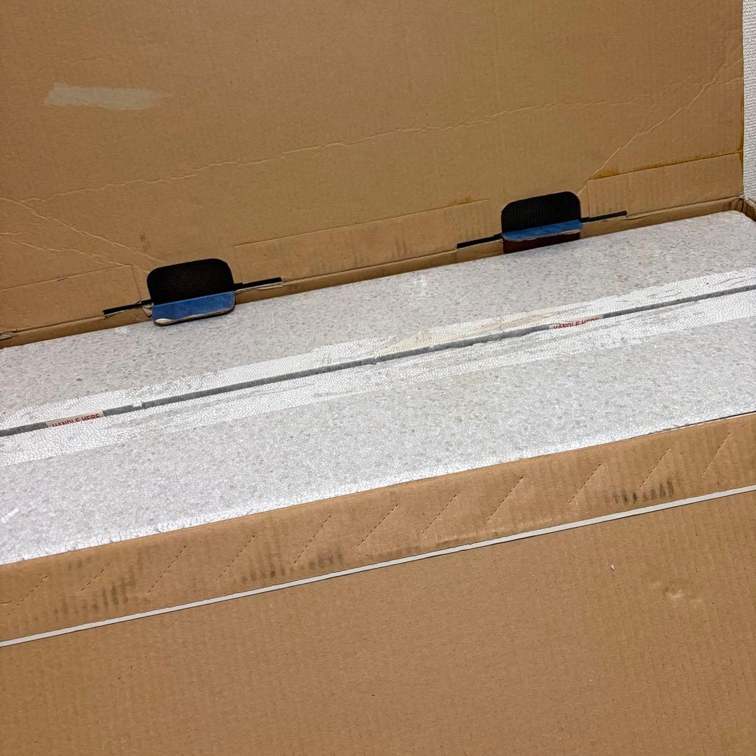 ホットトイズ　ムービーマスターピース　バットマンダークナイトバットモービル1/6