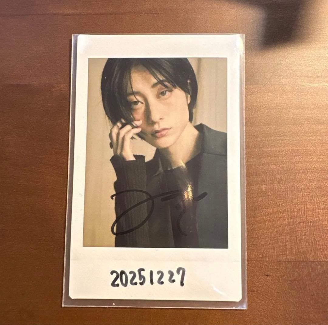 ExWHYZ mikina 直筆サイン入りチェキ - メルカリ