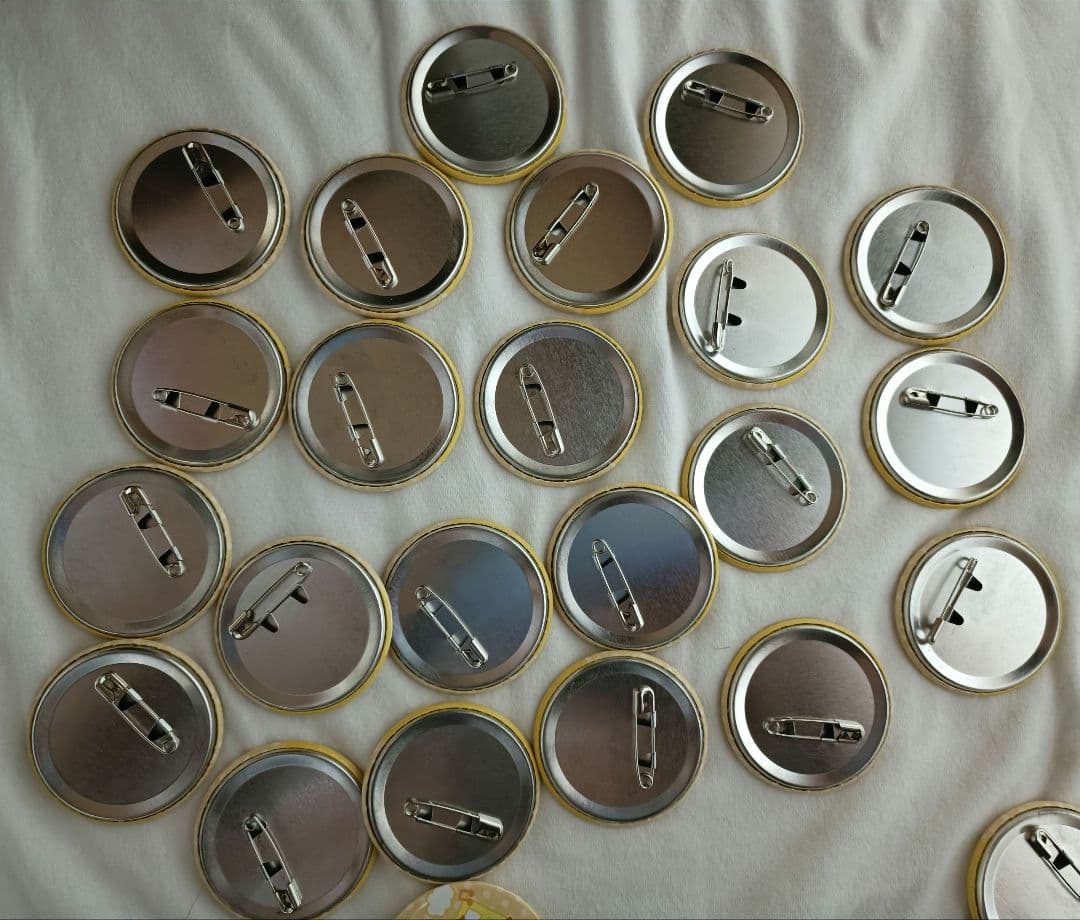 すとぷり　るぅと　缶バッチ　アニマル缶バッチ　あにまる缶バッチ