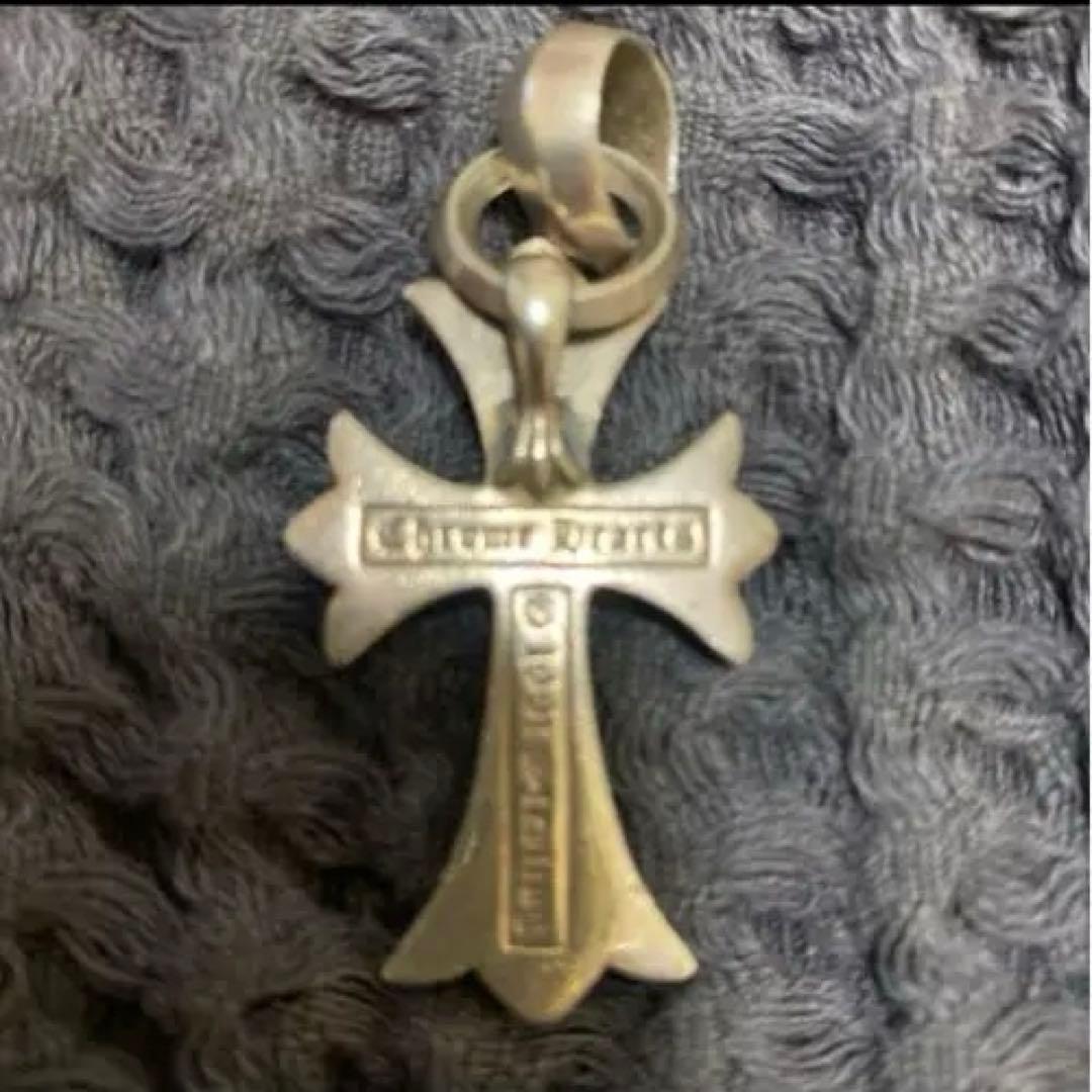 クロムハーツ スモール クロス ベイル付き ブラックダイヤ パヴェ