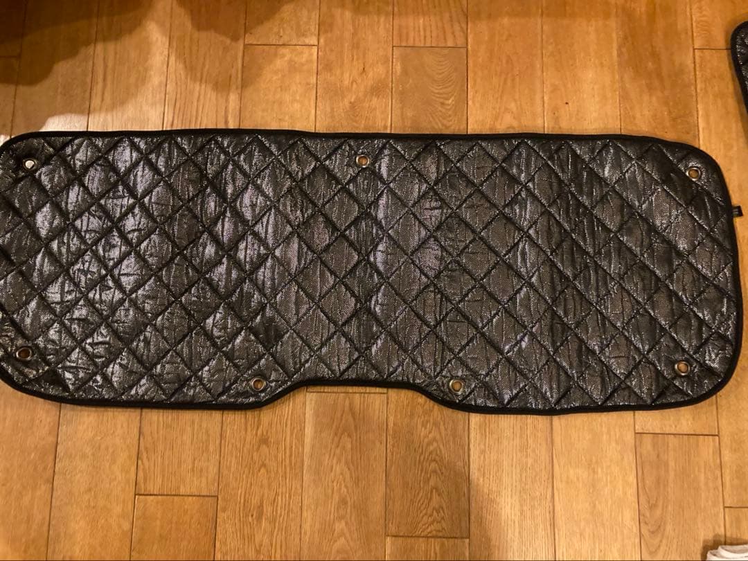 デリカD5 MADLYS サンシェード　リア用　モデルチェンジ前 MADLYS デリカD5 ガラスシェード/サンシェード リア用 2A-026R アルミ