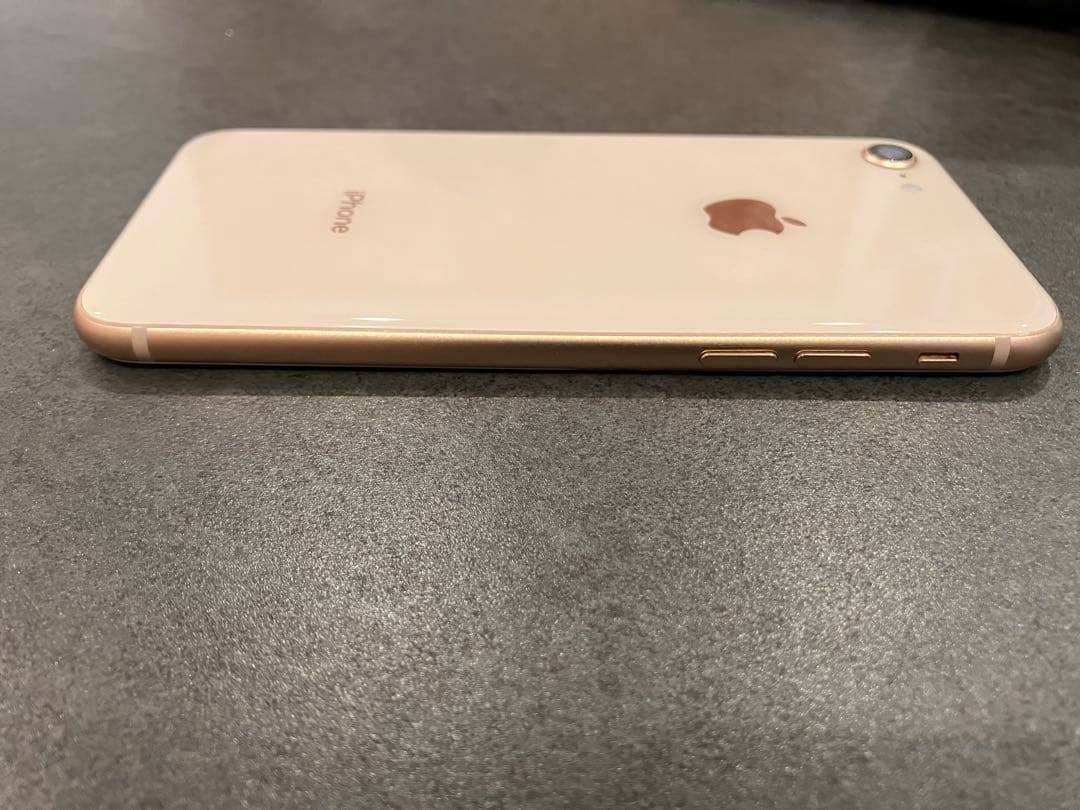 未使用 iPhone 8 ゴールド 箱付き - メルカリ