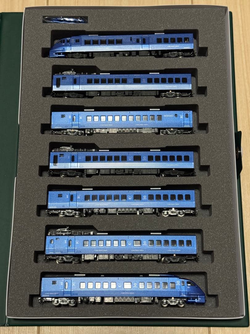 【室内灯付】KATO 883系「ソニック」リニューアル車(AO-3編成)セット