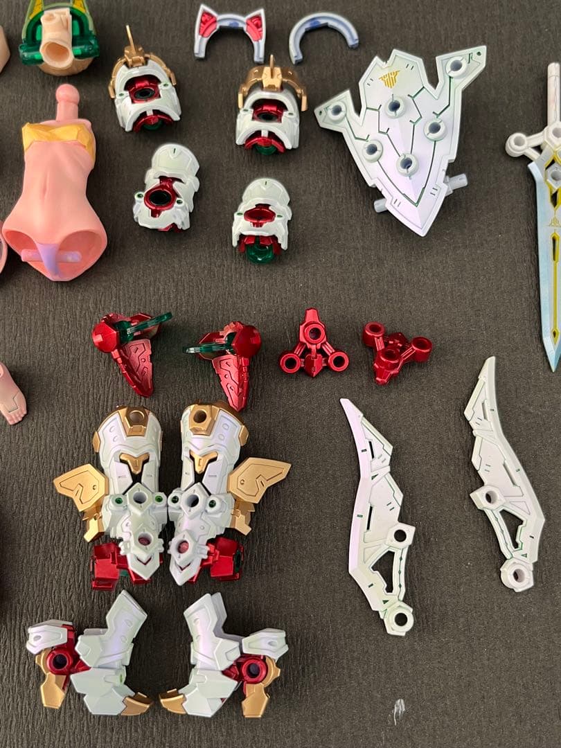 ト*ム様 メガミデバイス バスタードールナイトとタンク武装、ガレージキット胴体塗