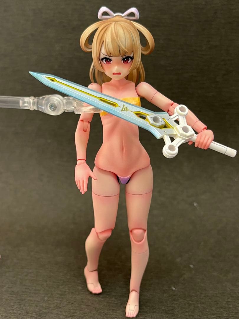 ト*ム様 メガミデバイス バスタードールナイトとタンク武装、ガレージキット胴体塗